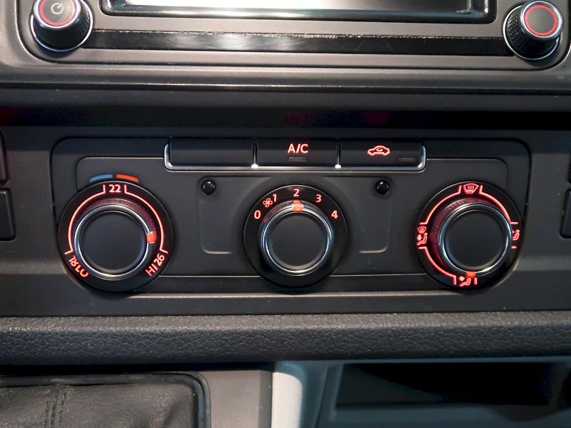 Volkswagen Transporter (2018) SKRIN 2.0TDI 110KW DSG - fotka 15 z 28