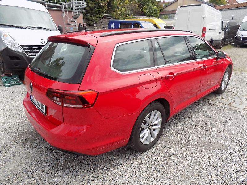 Volkswagen Passat 2,0 TDI DSG SUPERSTAV!!! - fotka 10 z 41