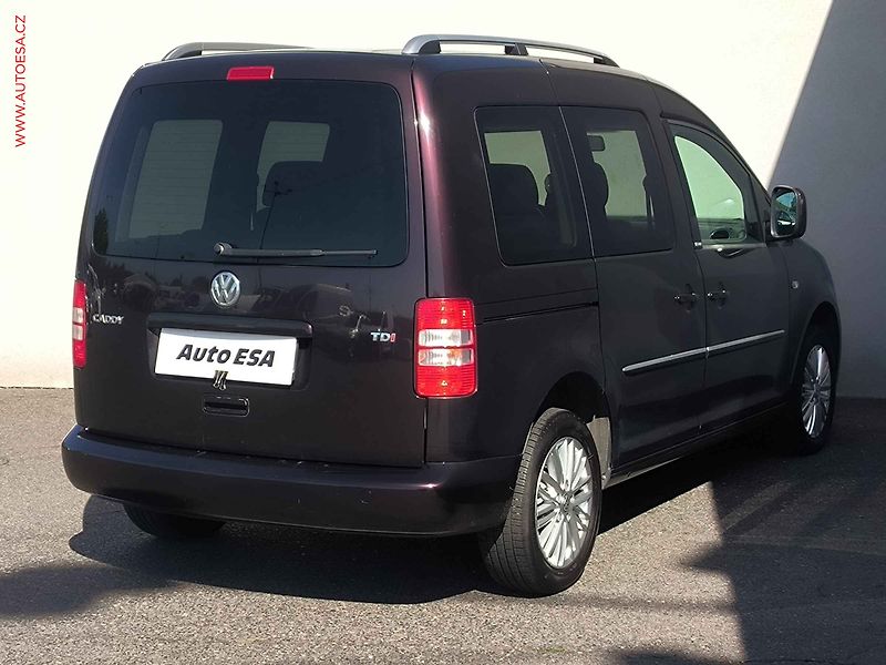 Volkswagen Caddy (2014) 1.6TDi, ČR, autoAC - fotka 4 z 15
