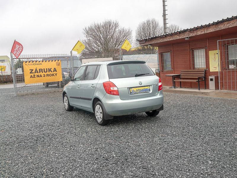 Škoda Fabia (2011) 1.2HTP 51KW – KLIMA - fotka 7 z 30