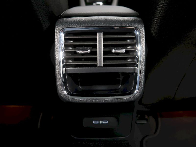 Škoda Octavia (2023) STYLE 1.5TSI e-TEC 110KW DSG - fotka 33 z 35