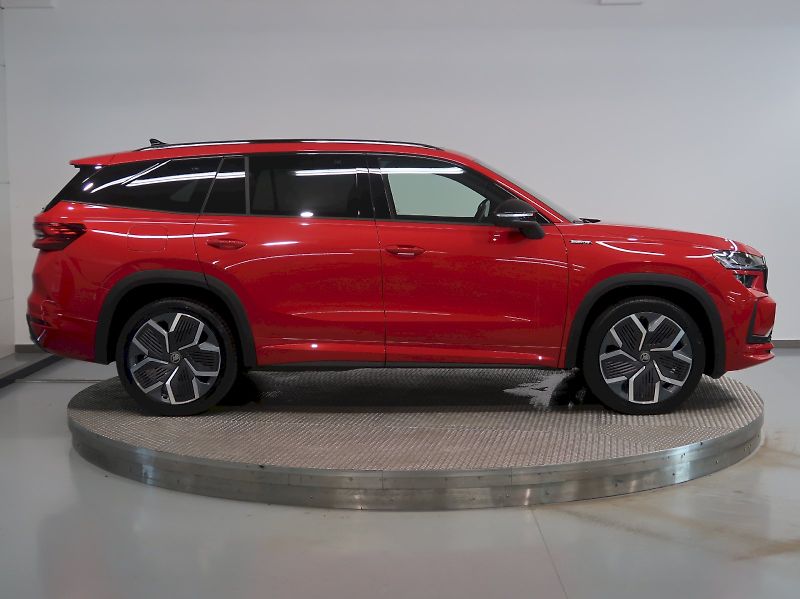 Škoda Kodiaq (2026) SPORTLINE 2.0TDI 142KW 4x4 DSG - fotka 8 z 50