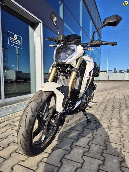Keeway RKF 125i (2025) VÝPRODEJ EURO5 - fotka 10 z 17