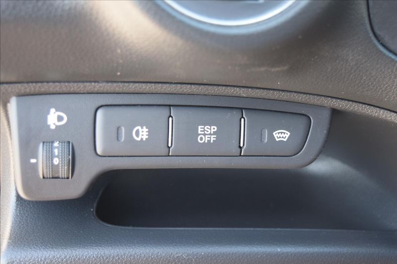 Kia Carens 1,6 CRDI 85KW NÍZKÉ KM VÝHŘEV - fotka 34 z 51