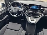 Mercedes-Benz Třídy V (2023) 300D L Exclusive AMG 4Matic 7m - náhled 12