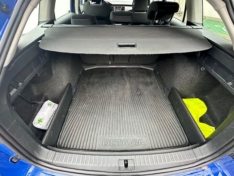 Škoda Octavia (2021) 2.0 TDI 85kW Ambition Combi - fotka 20 z 21