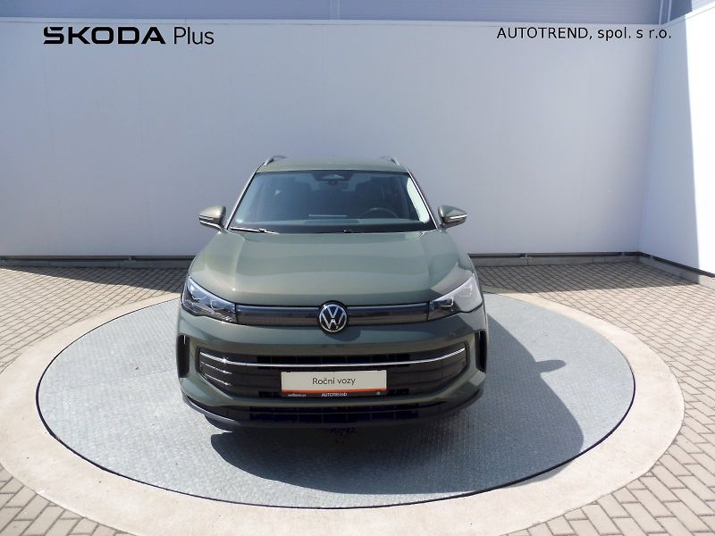 Volkswagen Tiguan (2025) People 1,5 eTSI 96kW mHEV DSG - fotka 4 z 29