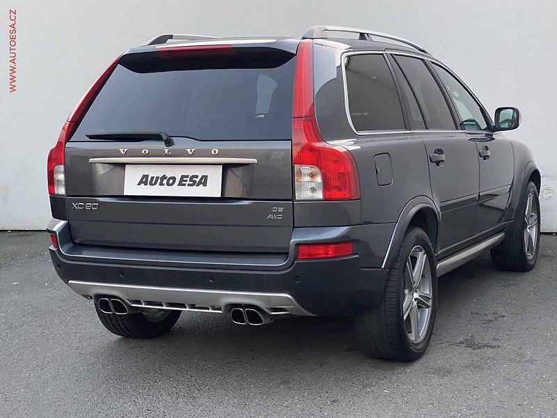 Volvo XC90 (2009) 2.4 D5 4X4 7míst, 2.maj,ČR - fotka 4 z 18