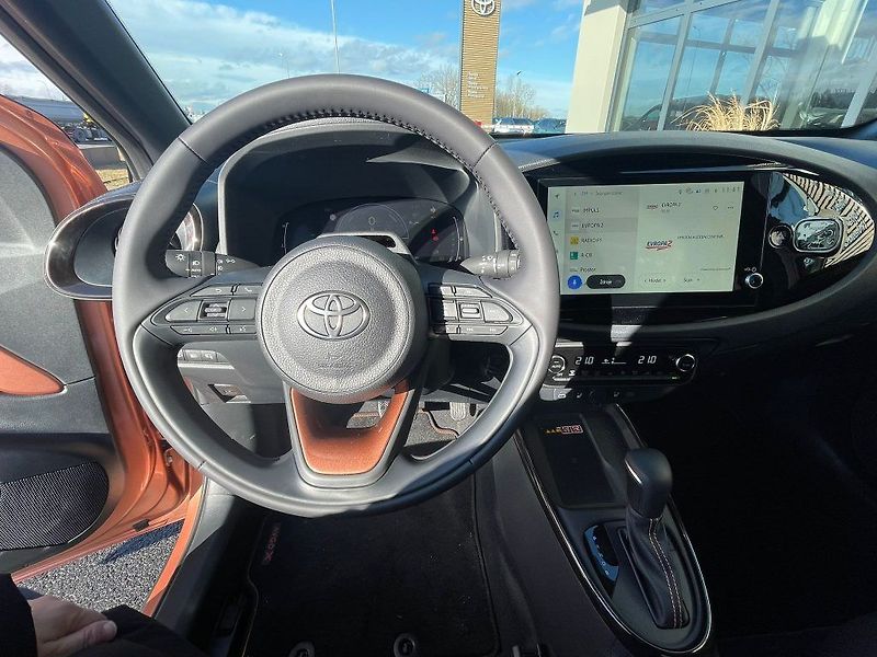 Toyota Aygo 1.5L HEV CVT - fotka 14 z 28