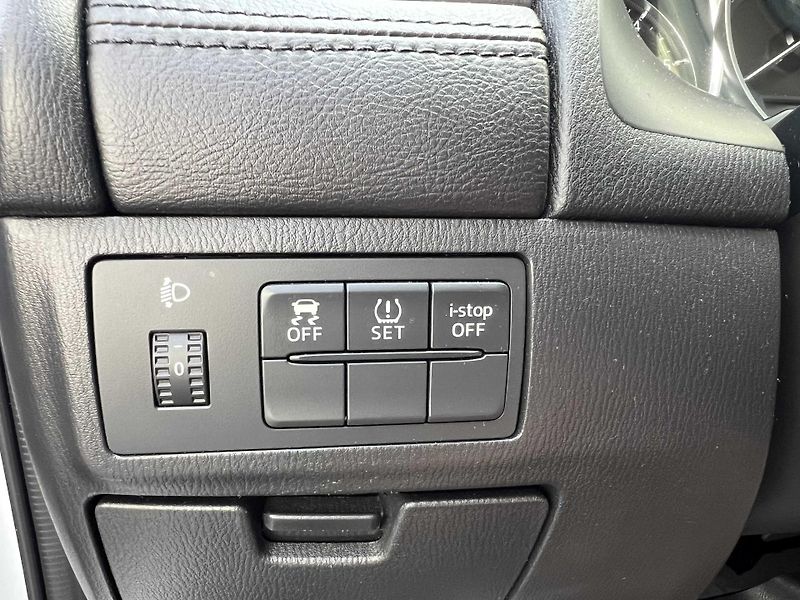 Mazda 6 2.2Skyactiv-D 110kW PO SERVISU - fotka 11 z 13