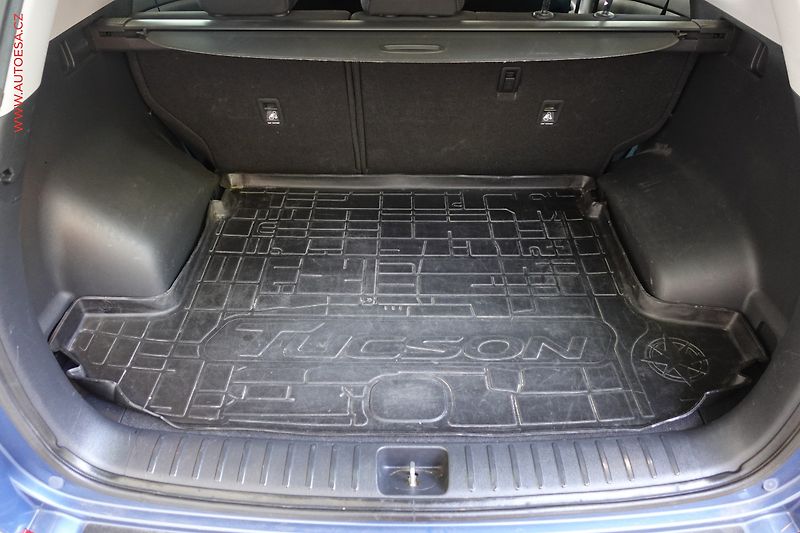 Hyundai Tucson (2016) 2.0CDi 4x4, ČR, Navi, AC - fotka 7 z 24