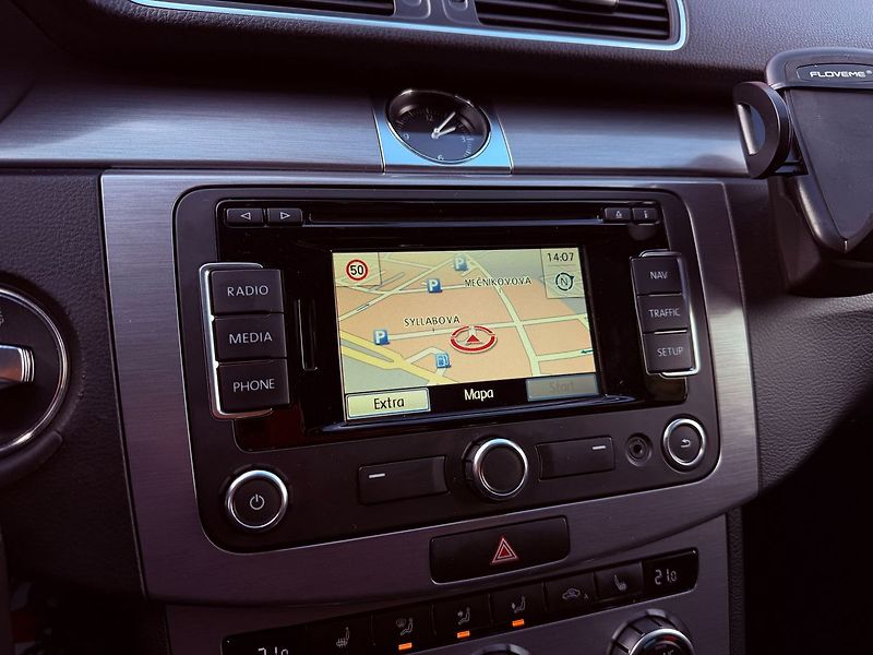 Volkswagen Passat 2.0 TDi Highline, Pano, Dynaud - fotka 22 z 32
