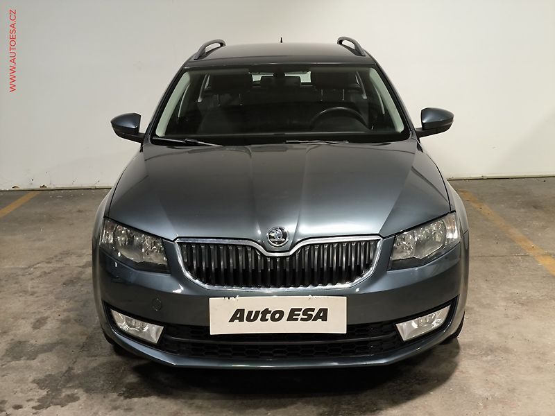 Škoda Octavia (2014) 1.6TDi 4x4, AC, tempo, park - fotka 2 z 17