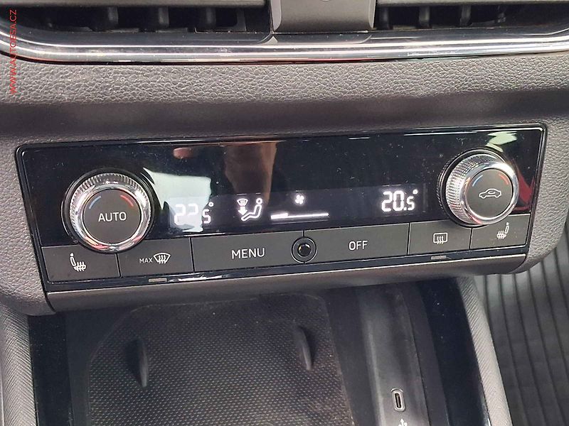 Škoda Kamiq (2021) 1.0 TSi, ČR, Monte Carlo - fotka 16 z 21