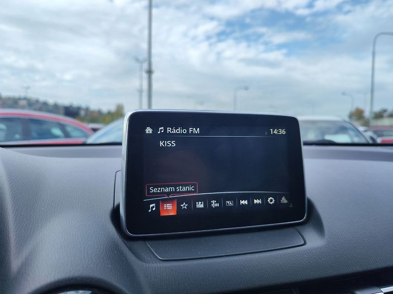 Mazda 2 1.5 Skyactiv/55kW - fotka 14 z 28