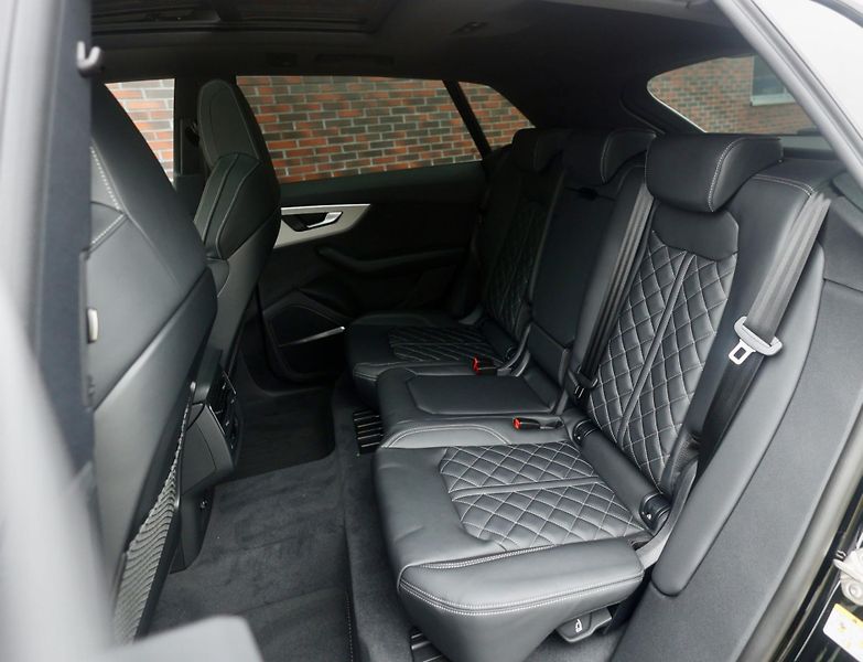Audi Q8 (2026) 55 TFSIe Quattro - fotka 27 z 47