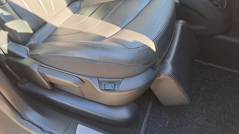 Citroën Grand C4 SpaceTourer 1.5 BLUEHDI BUSINESS LOUNGE - fotka 9 z 28