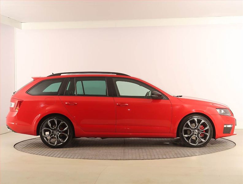 Škoda Octavia (2016) RS 2.0 TDI, Automat, Kůže - fotka 6 z 26