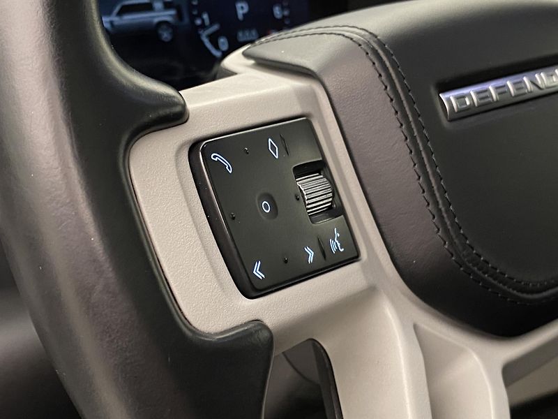 Land Rover Defender P400 X-DYNAMIC HSE AWD CZ - fotka 25 z 46