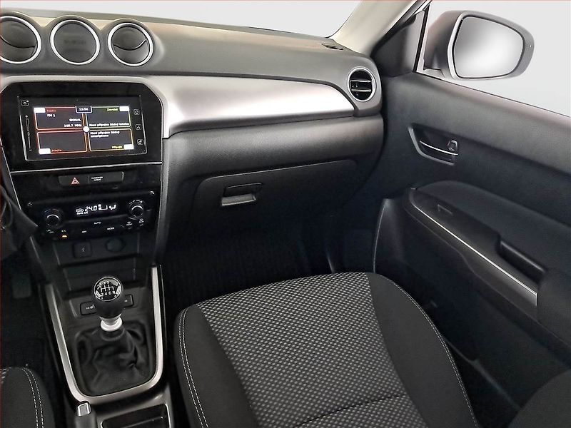 Suzuki Vitara (2023) 1.4 BoosterJet - fotka 8 z 22