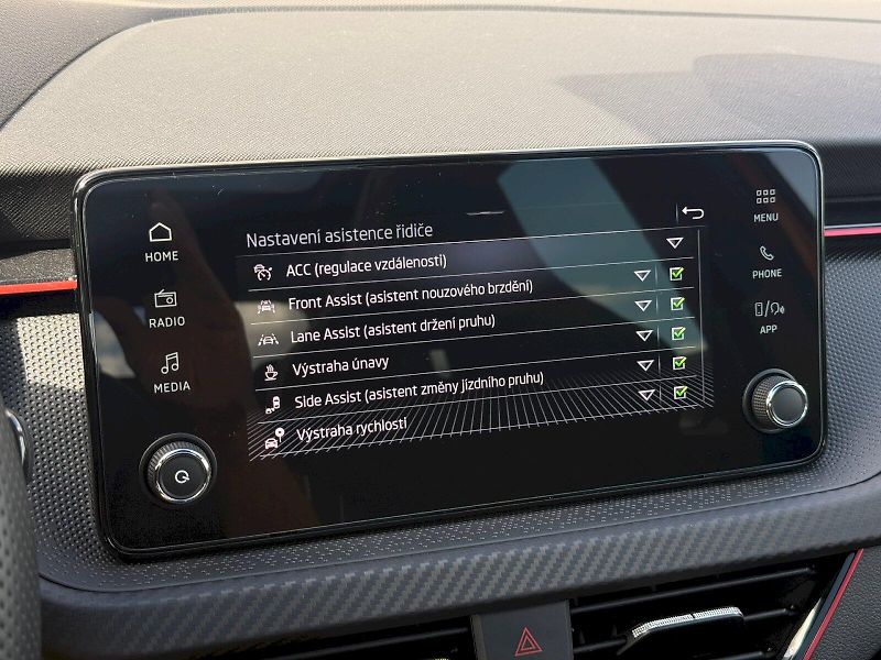 Škoda Kamiq (2025) 1.0 TSI 85 kW DSG Monte Carlo - fotka 16 z 25
