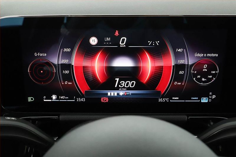 Mercedes-Benz GLA (2025) 220 4MATIC, AMG Line - fotka 16 z 30