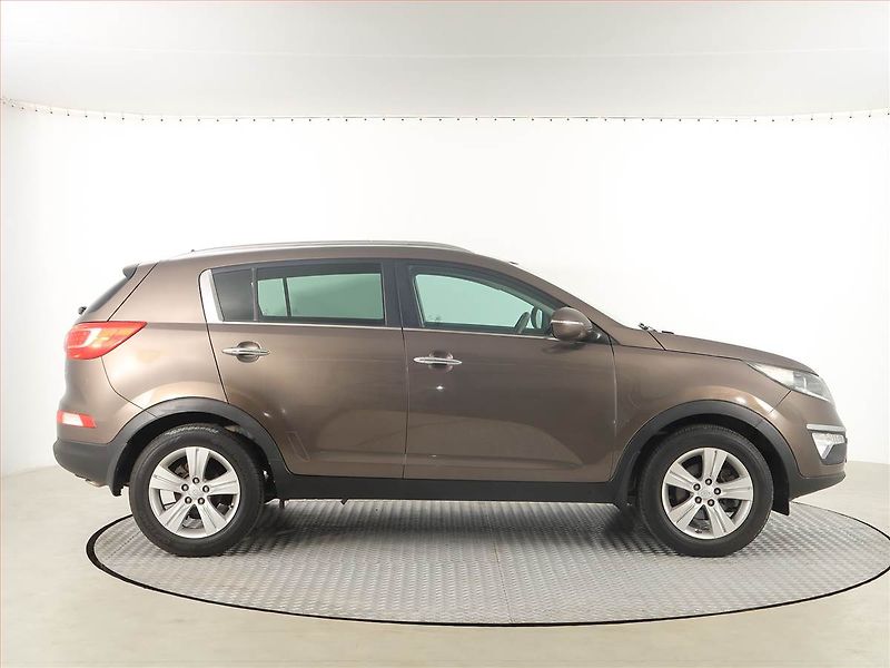 Kia Sportage (2013) 1.7 CRDi, Serv.kniha, Tempomat - fotka 6 z 17