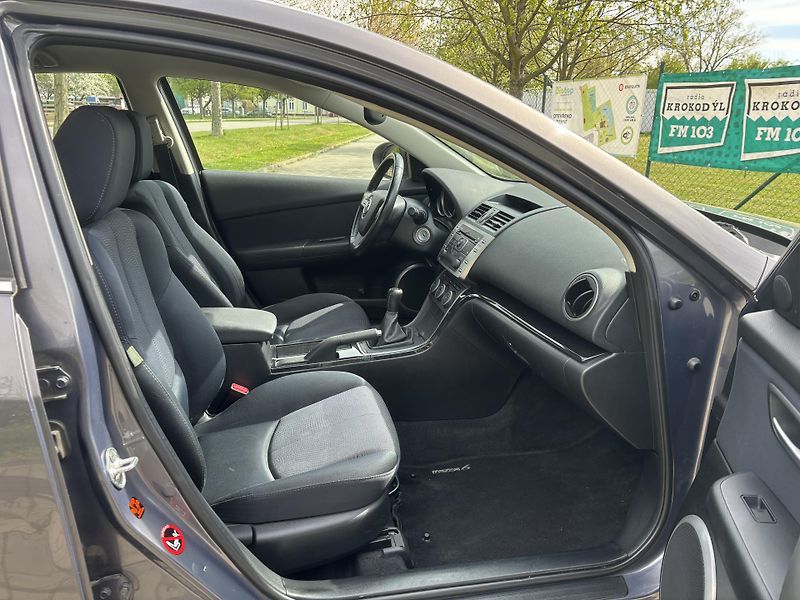 Mazda 6 1.8 Elegance - fotka 19 z 28
