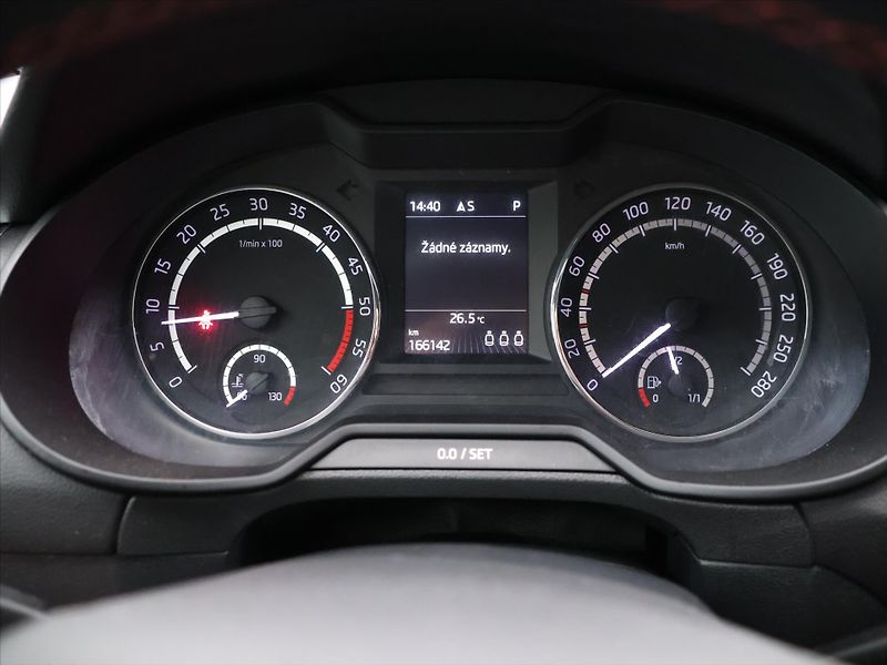 Škoda Octavia 2,0 TDI RS 135kW DSG CZ - fotka 17 z 29