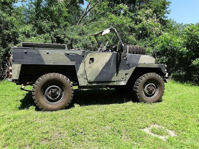 Land Rover Lightweight Series IIa.