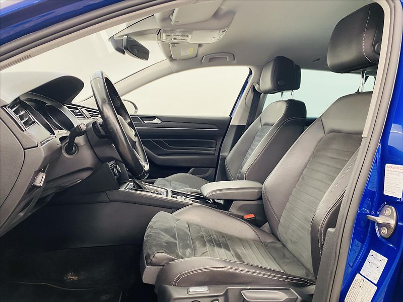 Volkswagen Passat 2,0 TDI DSG 4MOT 140 kW R-line - fotka 5 z 28