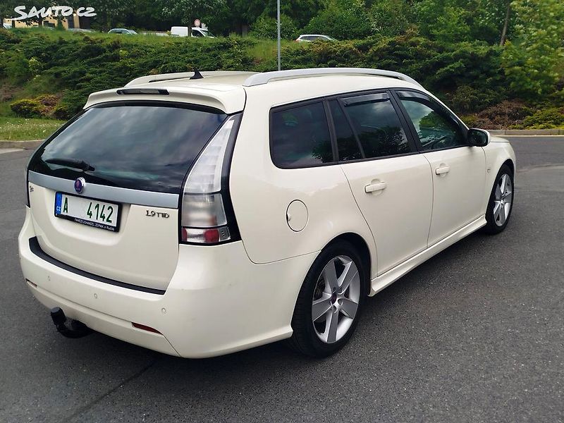 Saab 9-3 1.9 TTiD VECTOR,KŮŽE,XENON,TZ - fotka 2 z 14