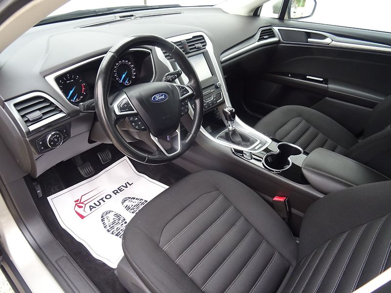 Ford Mondeo (2015) 1.6TDCi,85kW,e.serv.k,navi - fotka 7 z 24