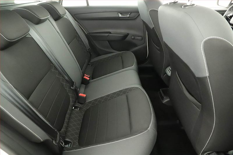 Škoda Fabia (2022) Ambition 1.0 TSI, ČR,1.maj - fotka 7 z 13