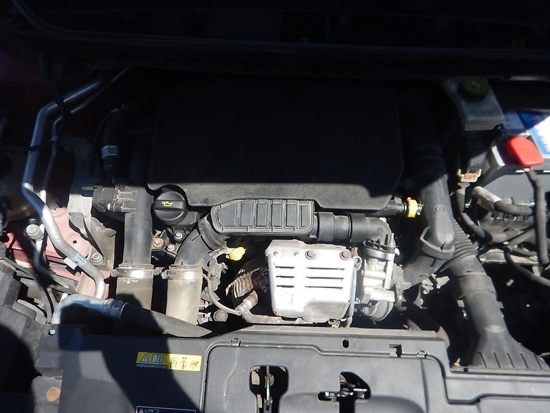Peugeot 308 1.2 , 96 kw - fotka 15 z 15