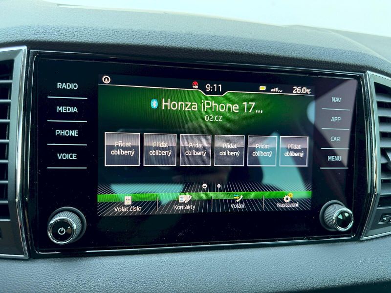Škoda Karoq (2020) 1.5 TSI 110kW Drive 125 Let - fotka 23 z 35