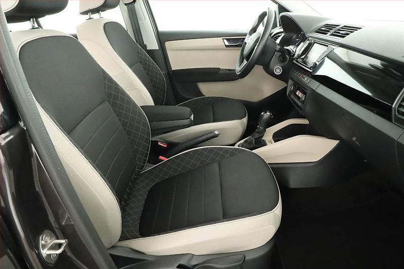 Škoda Fabia (2017) Style 1.0 TSI, Automat, ČR - fotka 7 z 18