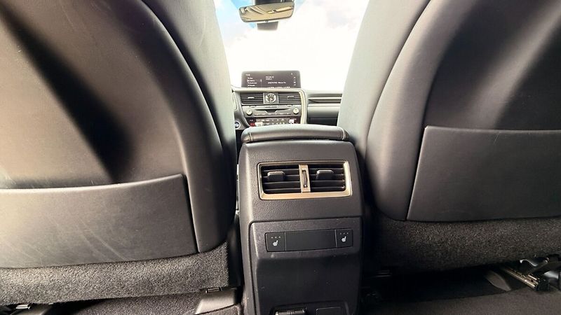 Lexus RX 450h 450H 3,5 HEV LUXURY - fotka 22 z 26