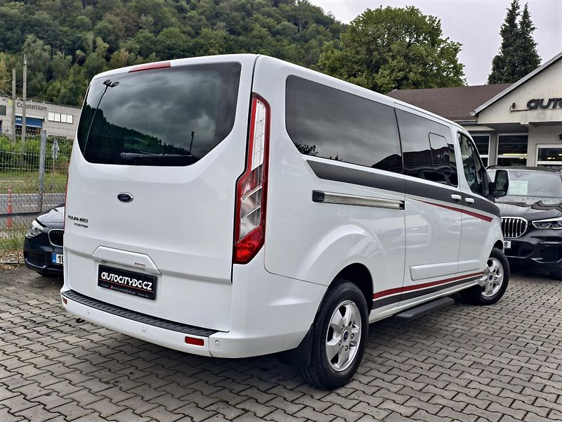Ford Tourneo Custom 2.0 EcoBlue 125kW, 9 MÍST, L2 - fotka 25 z 25