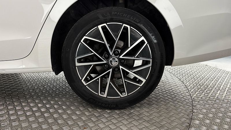 Škoda Octavia 2.0 TDI DSG Style - fotka 19 z 29