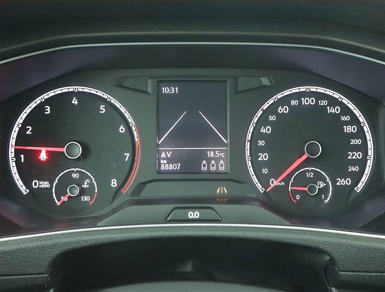Volkswagen T-Roc (2019) Style 1.0 TSI, Navi, Tempomat - fotka 11 z 17