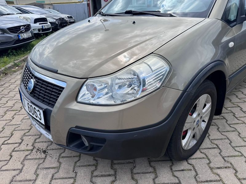 Fiat Sedici (2008) AUTOMAT 1,6i 79 KW SUZUKI SX4 - fotka 9 z 33