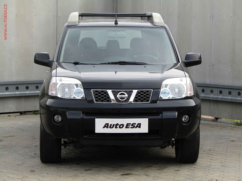 Nissan X-Trail (2004) 2.0 dCi 4x4, 2.maj,ČR, Ac - fotka 2 z 21