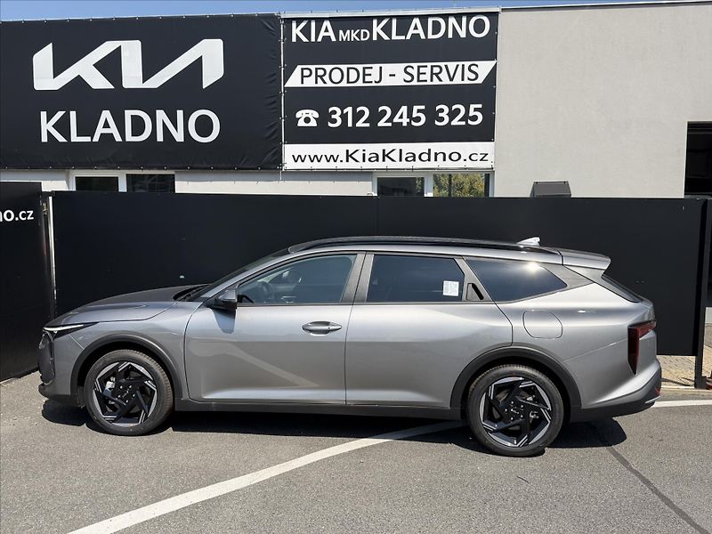 Kia K4 (2026) 1,6 T-GDI DCT Exclusive 17 alu - fotka 7 z 12