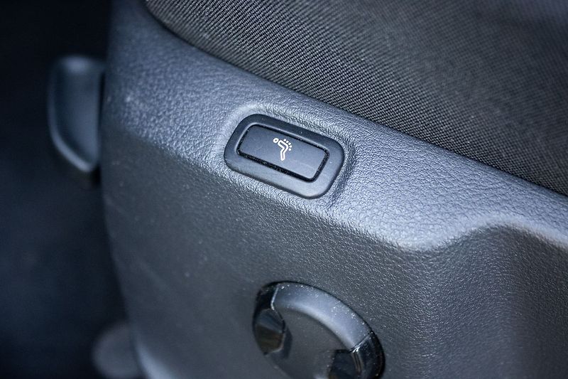 Volkswagen Touran 2.0 TDI, 110kW - fotka 12 z 45