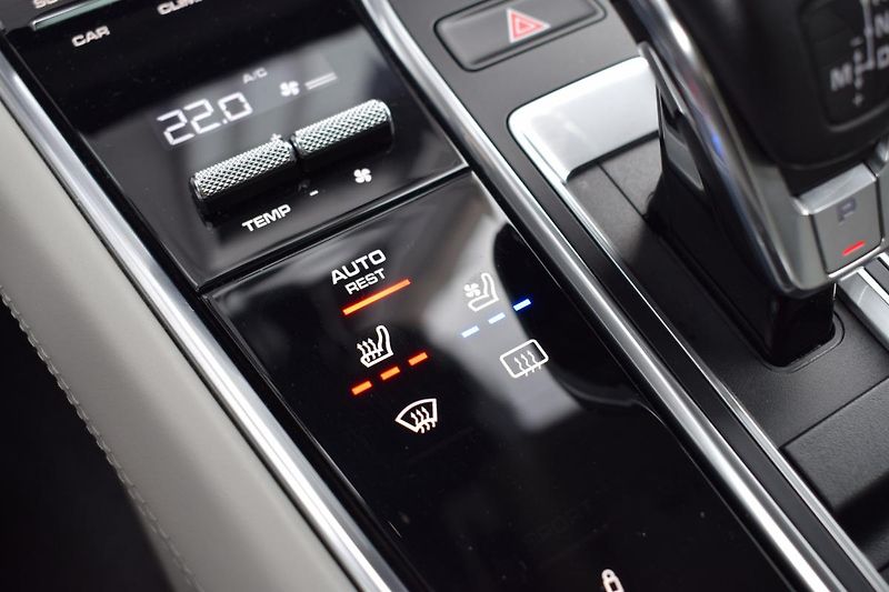 Porsche Panamera (2017) Turbo/CZ/Záruka/Bose/Carbon - fotka 18 z 66