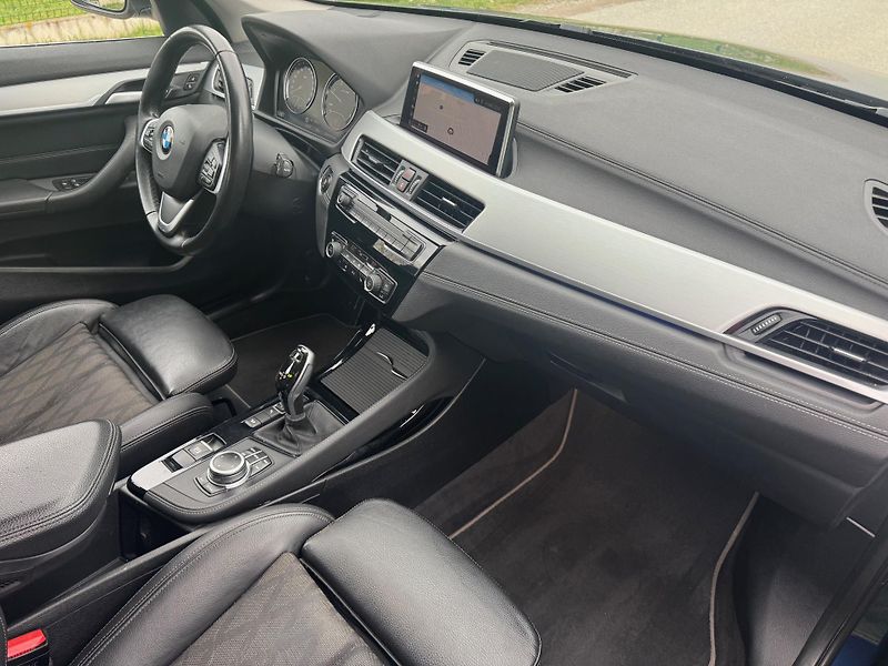 BMW X1 (2021) 18d X-DRIVE AT/8 X LINE ČR - fotka 9 z 30