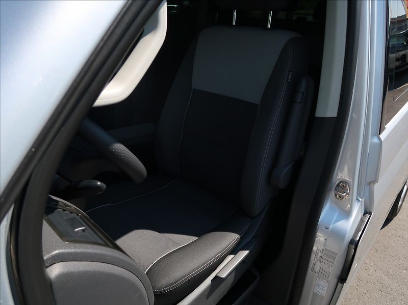 Volkswagen Multivan 2,0 TDi,103kW,7míst,tažné,DPH - fotka 10 z 21