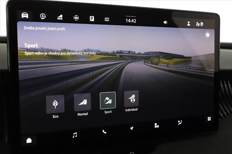 Škoda Superb (2025) 2.0 TDI, SPORTLINE, KEYLESS - fotka 11 z 22