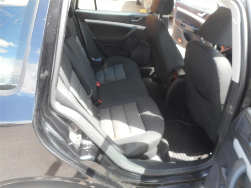 Škoda Octavia 1,6 TDi - fotka 17 z 32